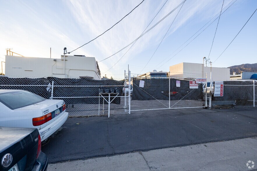 Primary Photo Of 803-809 N Loren Ave, Azusa Warehouse For Sale