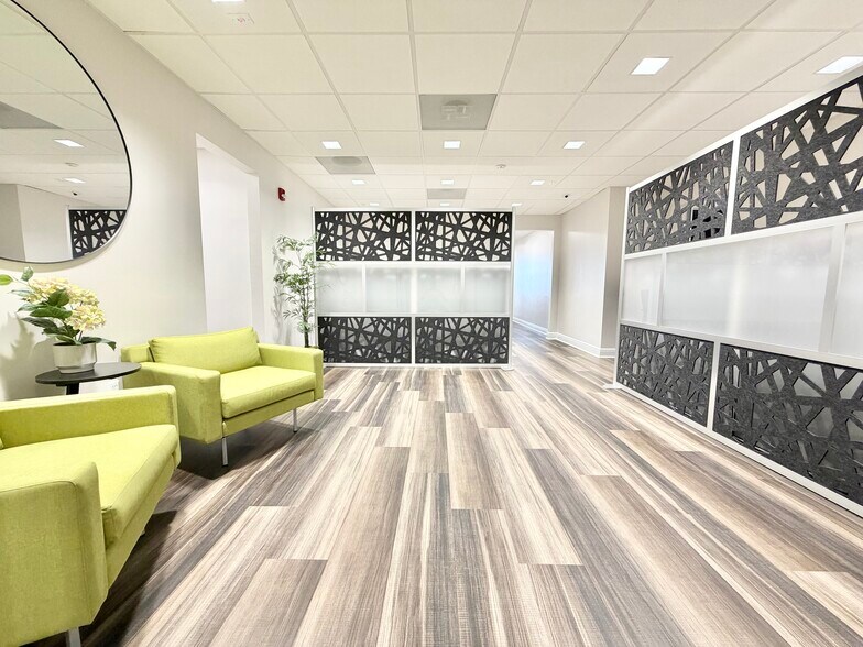 More Photos Of 4440 PGA Blvd, Palm Beach Gardens Coworking Space