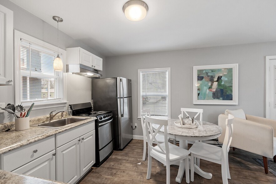 More Photos Of 1 Foster St, Pepperell Apartments For Sale