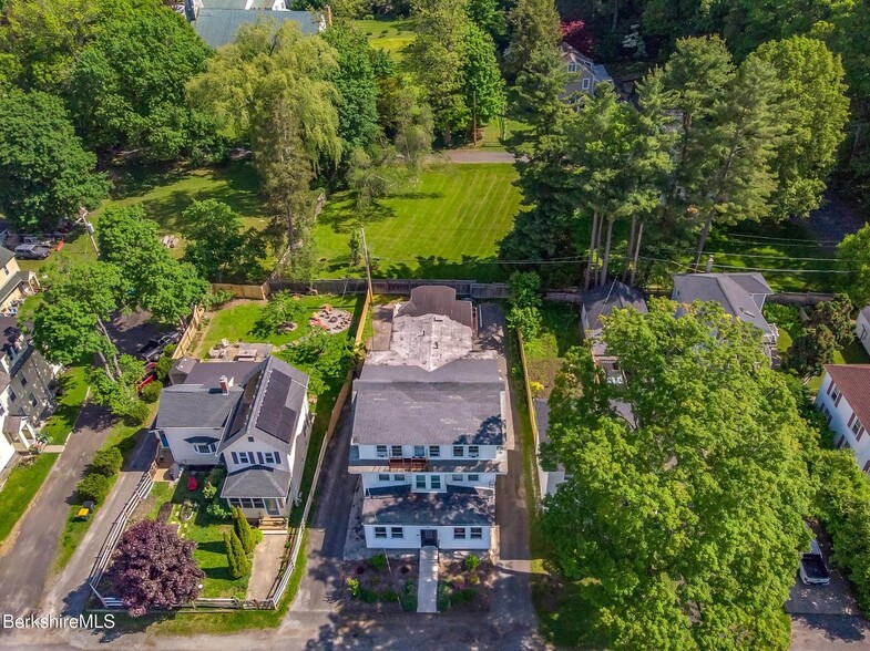 More Photos Of 13 Park St, Stockbridge Apartments For Sale