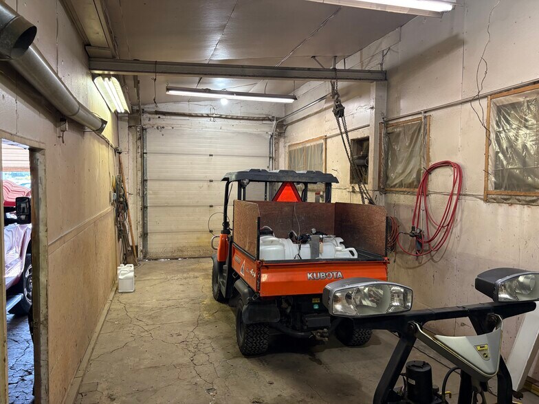 More Photos Of 101 Erie St, Amsterdam Warehouse For Sale