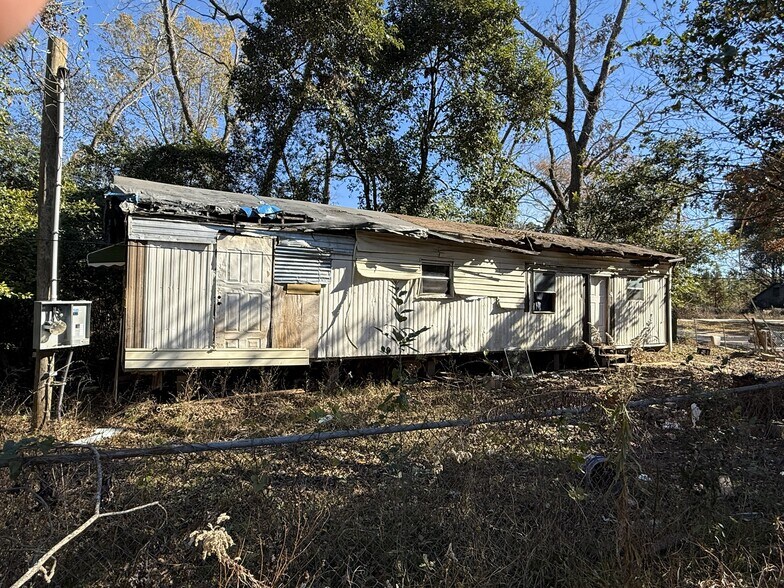 More Photos Of 515 Pine Bluff Rd, Albany Manufactured Housing Mobile Home Park For Sale