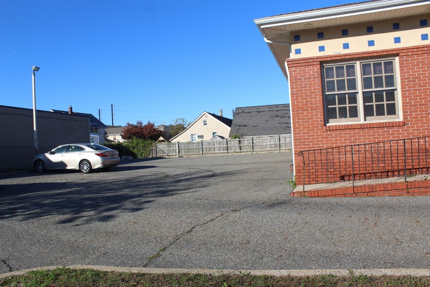 1200 Green St, Iselin, NJ 08830 Medical For Sale