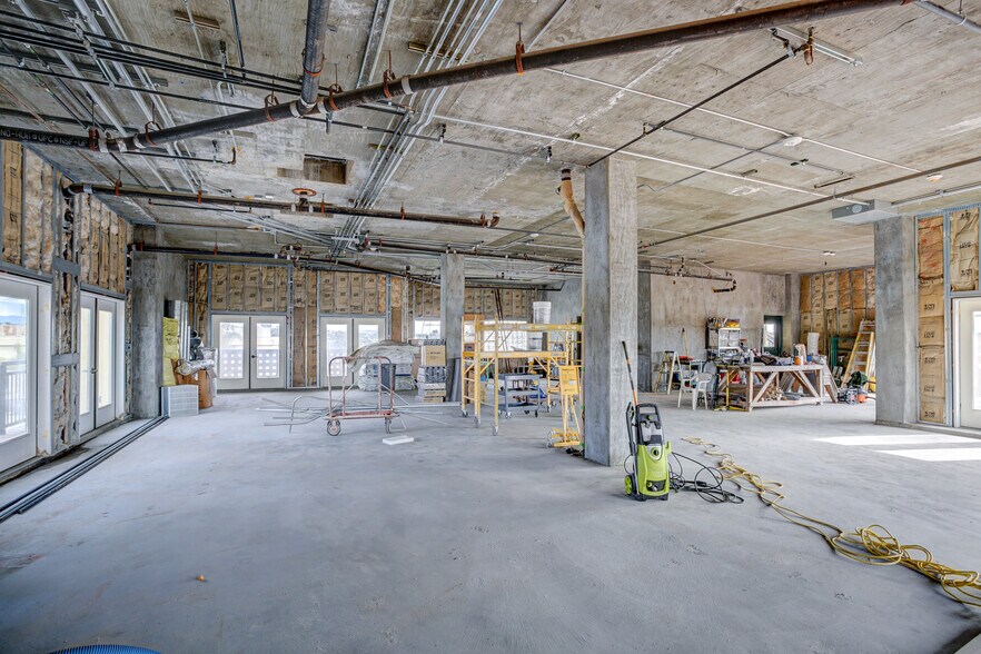 More Photos Of 2180 S El Camino Real, Oceanside Office For Sale