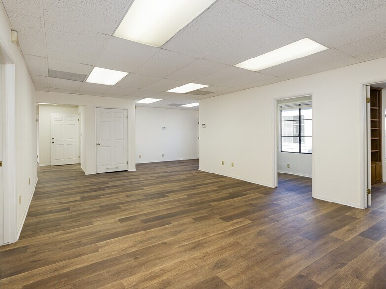 More Photos Of 302 W Grand Ave, El Segundo Office For Lease