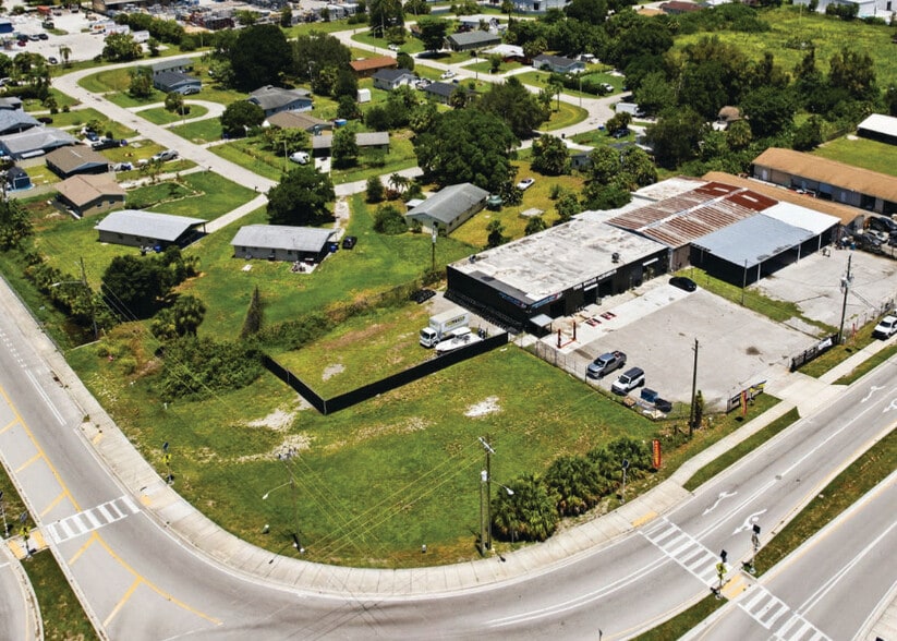 More Photos Of 3593 Veronica S Shoemaker Blvd, Fort Myers Warehouse For Sale