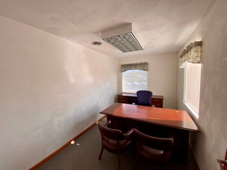 More Photos Of 16888 State Route 706, Montrose Medical For Lease