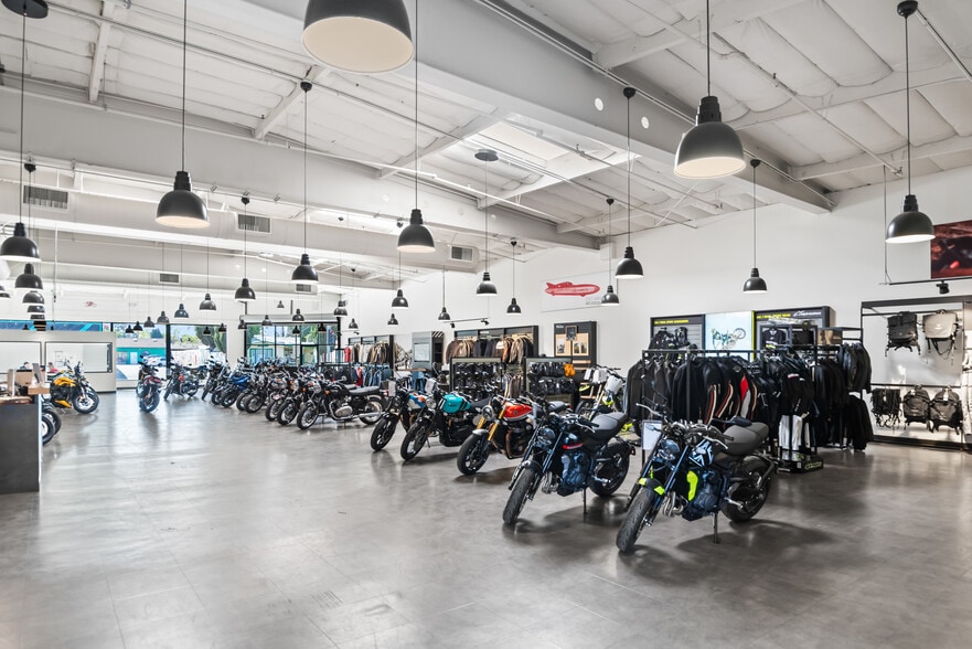 More Photos Of 456-460 Meridian Ave, San Jose Auto Dealership For Sale