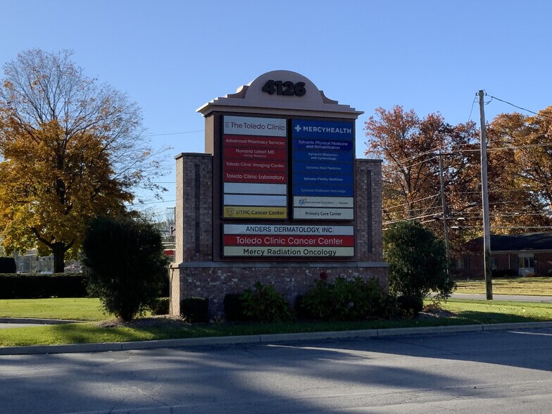 More Photos Of 4126 N Holland Sylvania Rd, Toledo Medical For Lease