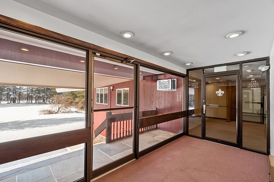 More Photos Of 1980 Lunenburg Rd, Lancaster Loft Creative Space For Lease