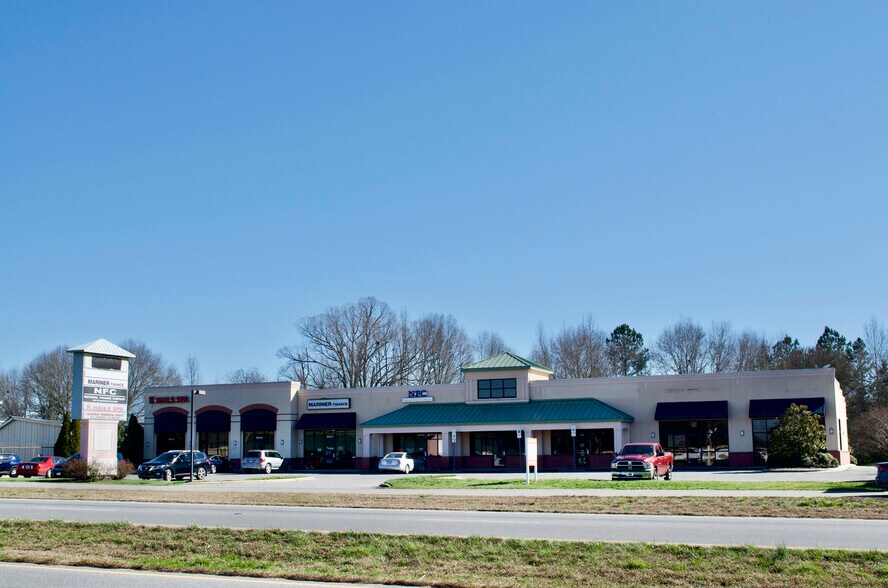 Primary Photo Of 1606 E Dixon Blvd, Shelby Unknown For Lease