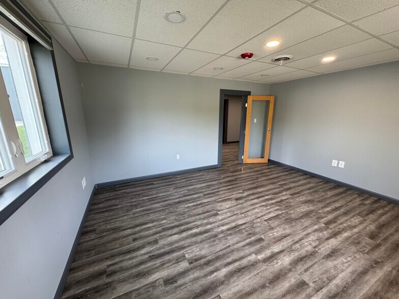 More Photos Of 205 Brick Kiln Rd, Winchester Warehouse For Lease