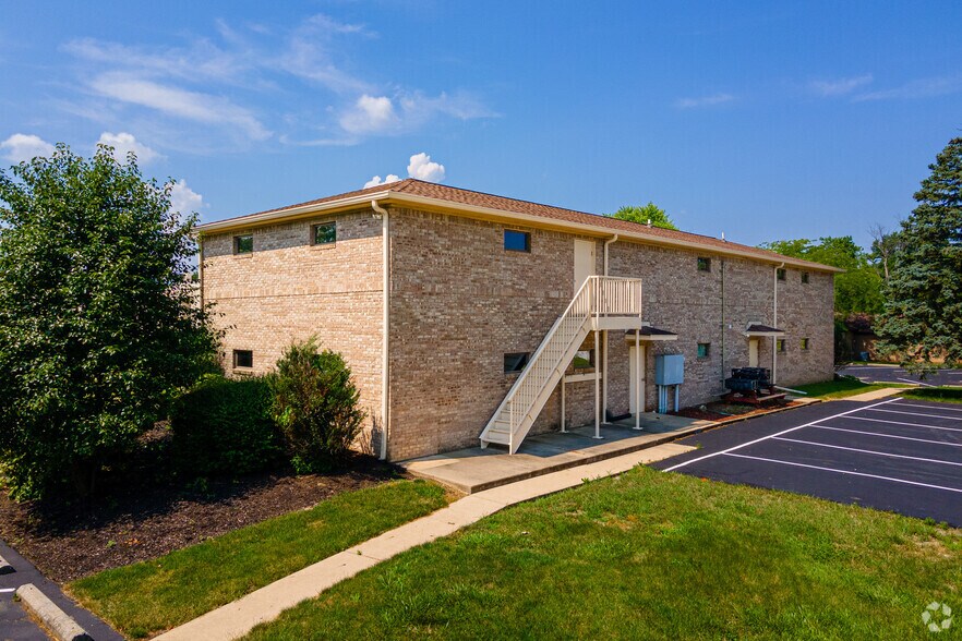 More Photos Of 1515 S 19th St, Elwood Office For Sale