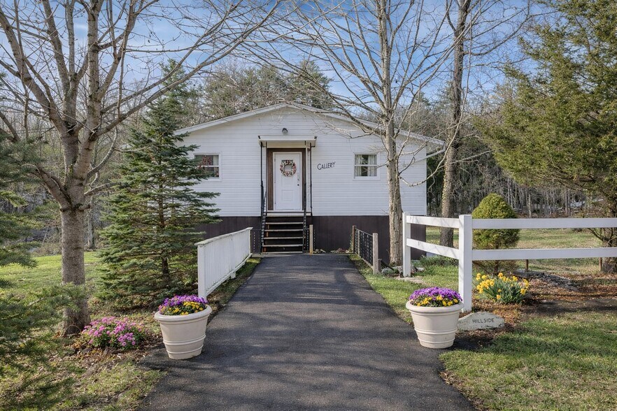 More Photos Of 9 Solway Rd, Saugerties Specialty For Sale