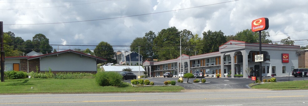 More Photos Of 2120 Lafayette Rd, Fort Oglethorpe Hotel For Sale