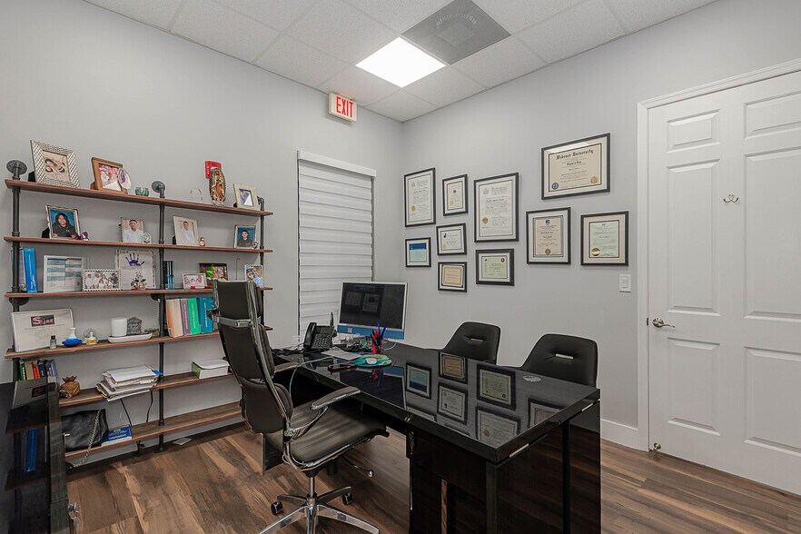 More Photos Of 7301 Wiles Rd, Coral Springs Medical For Lease
