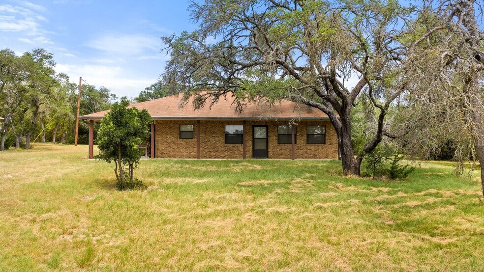 More Photos Of 1984 Grape Creek rd, Fredericksburg Specialty For Sale