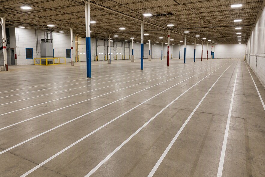 More Photos Of 624 B Ave E, Seymour Warehouse For Lease