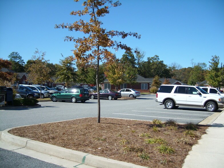 More Photos Of 2450 Atlanta Hwy, Cumming Office For Lease