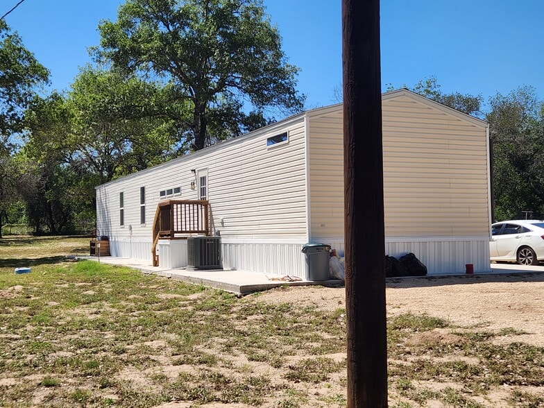 More Photos Of 23927 Alanwood Dr, San Antonio Manufactured Housing Mobile Home Park For Sale