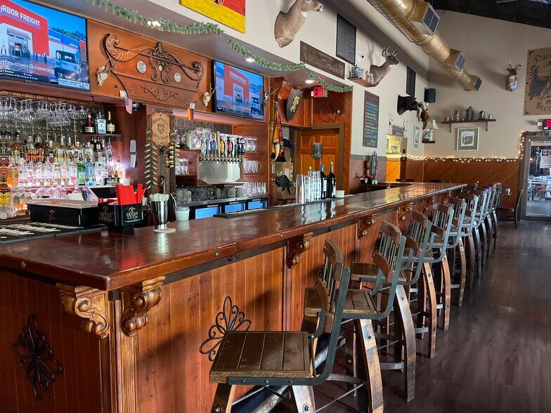 More Photos Of 2136 Lake Ariel Hwy, Lake Ariel Restaurant For Sale