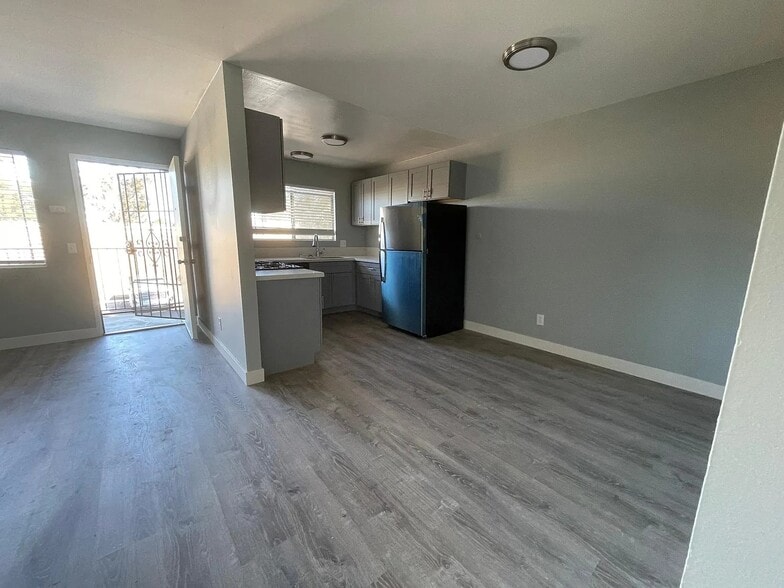 More Photos Of 594 Graves Ave, El Cajon Apartments For Sale