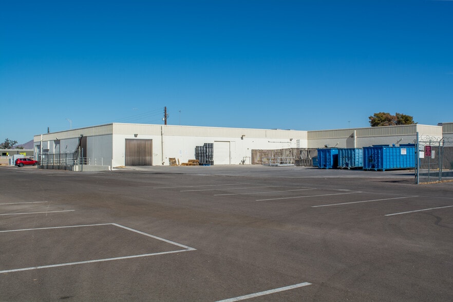 More Photos Of 4114 E Wood St, Phoenix Warehouse For Sale