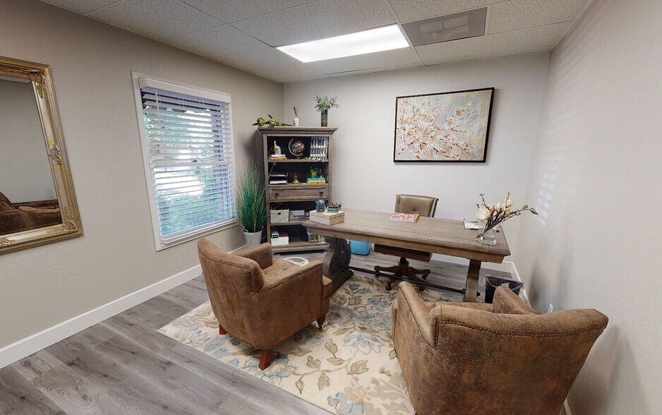 Primary Photo Of 515 13th St, Modesto Office For Lease