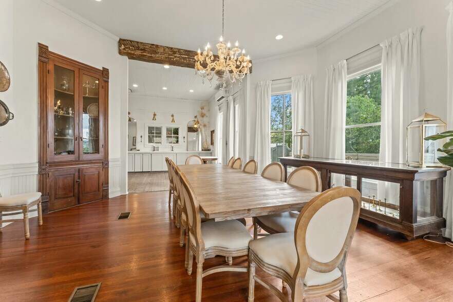 More Photos Of 4642 Virginia St, Zachary Lodge Meeting Hall For Sale