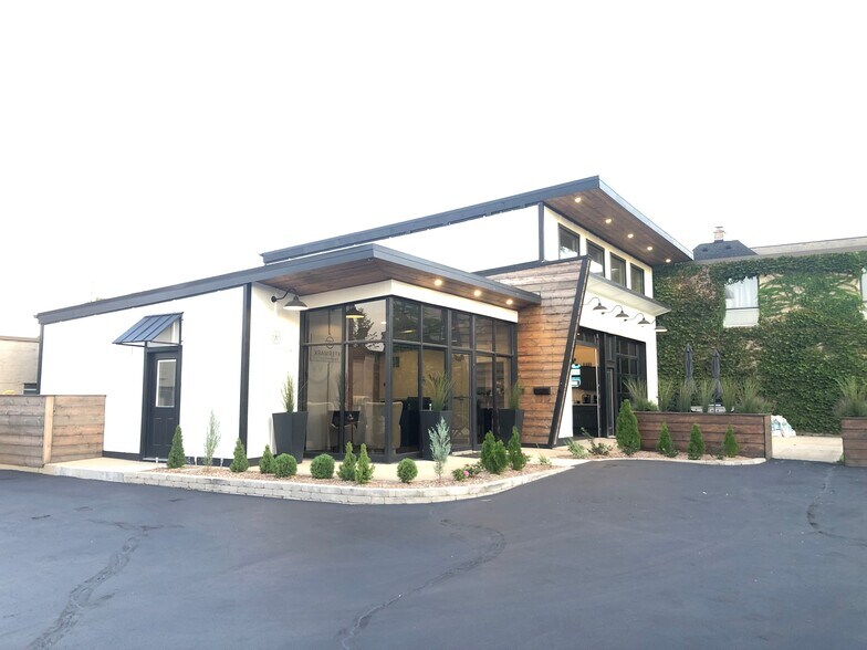 More Photos Of 206 N Main St, Wheaton Storefront Retail Office For Sale