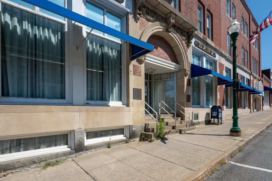 More Photos Of 66 Main St, Ellsworth Office Residential For Sale