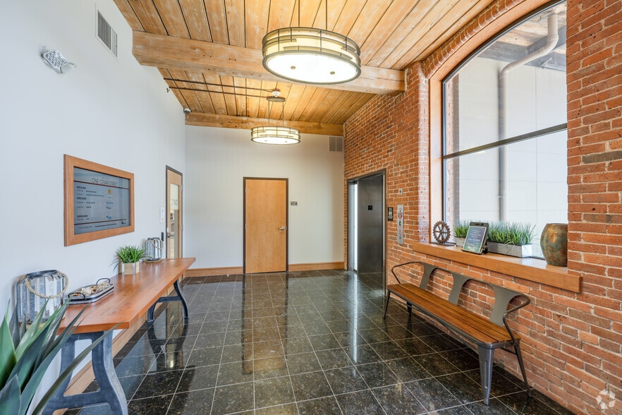 More Photos Of 1 Cedar St, Providence Unknown For Lease