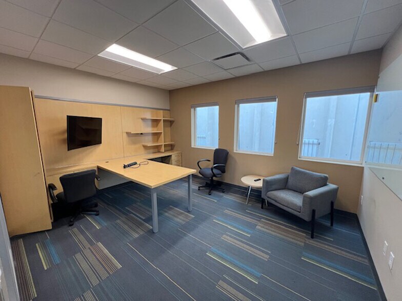 More Photos Of 2941 W 19th Ave, Denver Office For Lease