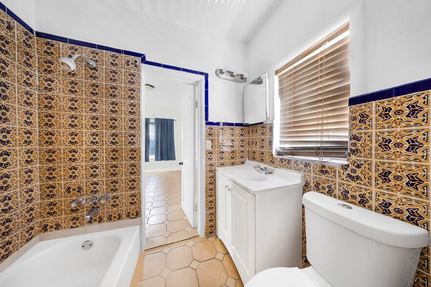 More Photos Of 2728 Sw 3rd St, Miami Multifamily For Sale