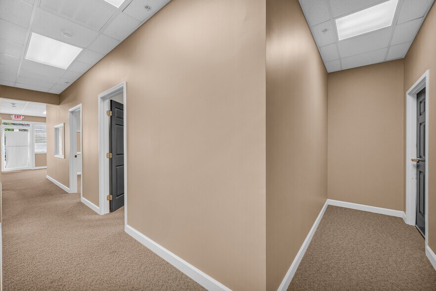 More Photos Of 40 Chamisa Rd, Covington Distribution For Lease