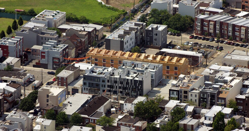 More Photos Of 2012 Frankford Ave, Philadelphia Apartments For Lease