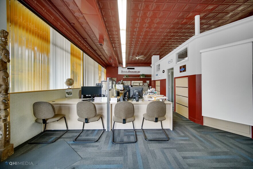 More Photos Of 1956 Ridge Rd, Homewood Storefront Retail Residential For Lease