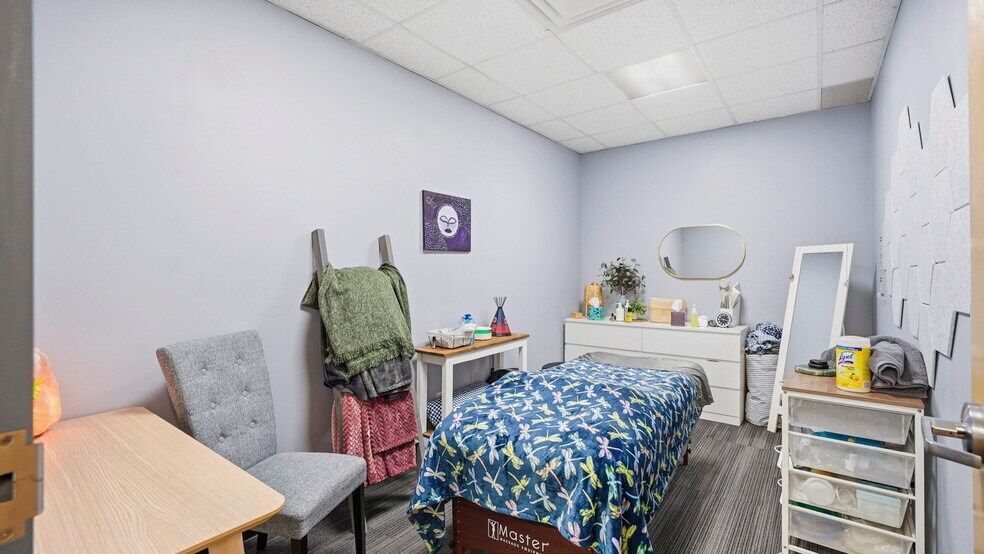 More Photos Of 15 Carlton Dr, St. Albert Flex For Sale