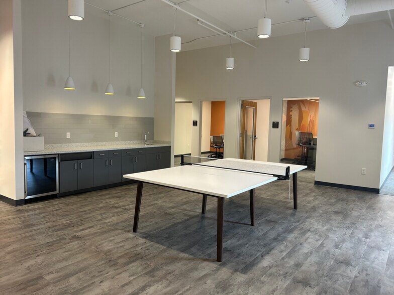 More Photos Of 1900 Leland Dr SE, Marietta Coworking Space