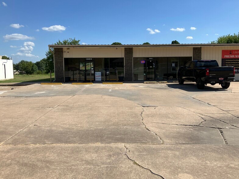 More Photos Of 22428 E 71st St, Broken Arrow Freestanding For Sale