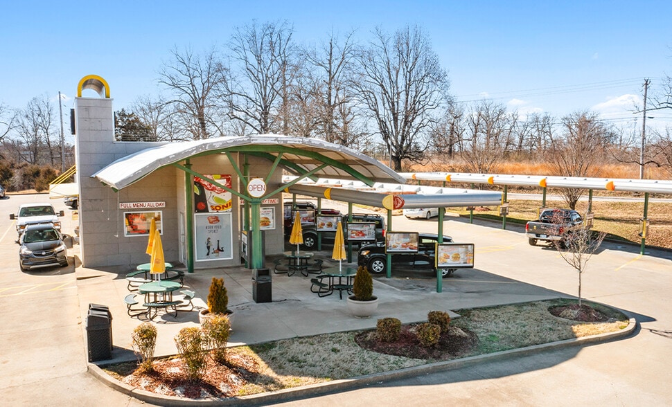 More Photos Of 2530 Highway 46 S, Dickson Fast Food For Sale