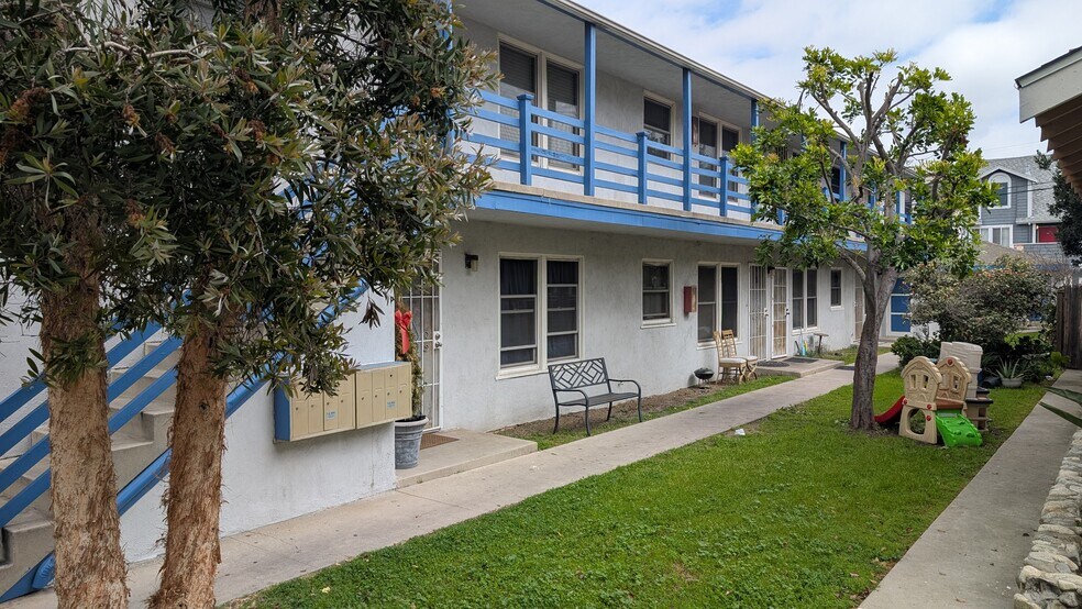 More Photos Of 1136 Linden Ave, Long Beach Apartments For Sale