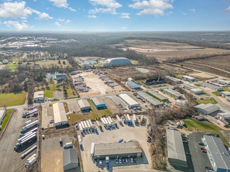 More Photos Of 4240 Lisa Dr, Tipp City Warehouse For Lease