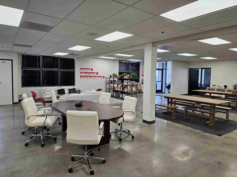 More Photos Of 181 S Old Springs Rd, Anaheim Loft Creative Space For Lease