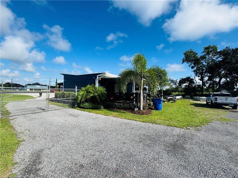 More Photos Of 6750-6770 Us Highway 27 N, Sebring Office For Sale