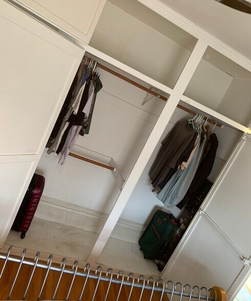 More Photos Of 1826 Wellington Rd, Los Angeles Specialty For Sale