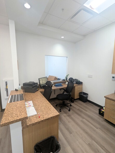 More Photos Of 450 Standridge Blvd, Anna Medical For Lease