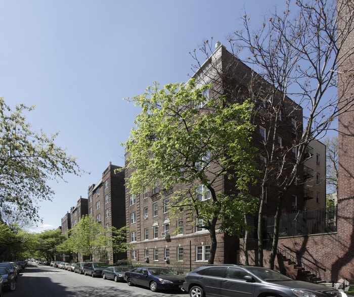 More Photos Of 35-30 81st St, Jackson Heights Apartments For Lease