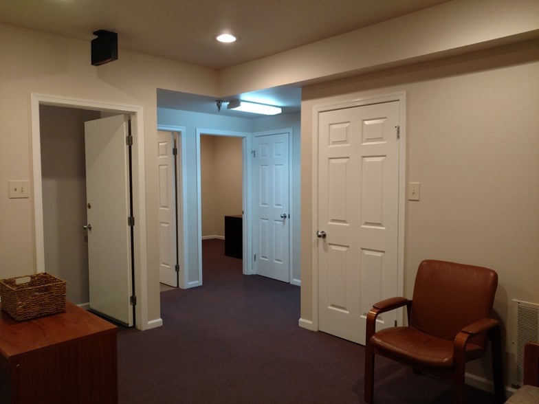 More Photos Of 525 S State Route 73, Marlton Medical For Sale