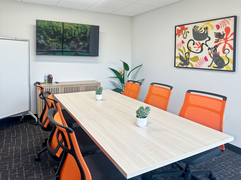 More Photos Of 2650 Camino del Rio N, San Diego Office For Lease